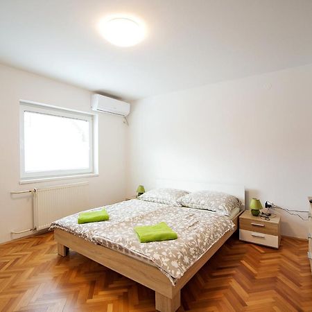 Sweet Apartments With Free Private Parking Ljubljana Kültér fotó