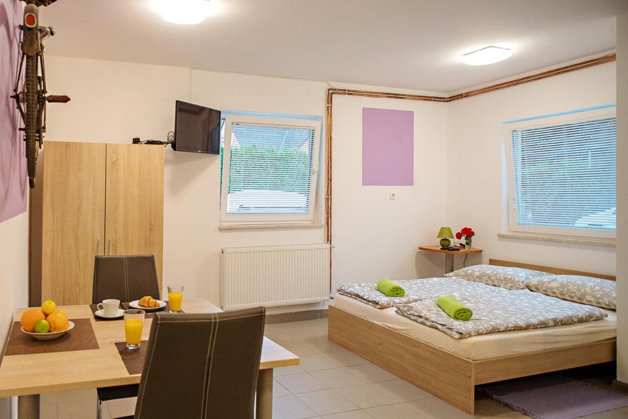 Sweet Apartments With Free Private Parking Ljubljana Kültér fotó