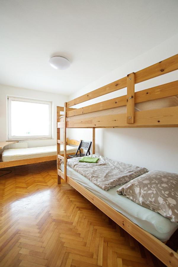 Sweet Apartments With Free Private Parking Ljubljana Kültér fotó