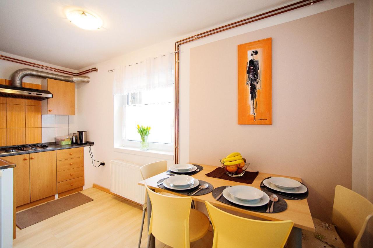 Sweet Apartments With Free Private Parking Ljubljana Kültér fotó