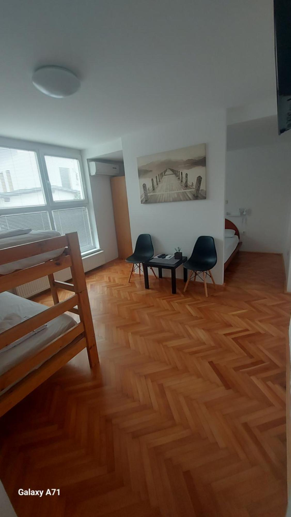 Sweet Apartments With Free Private Parking Ljubljana Kültér fotó