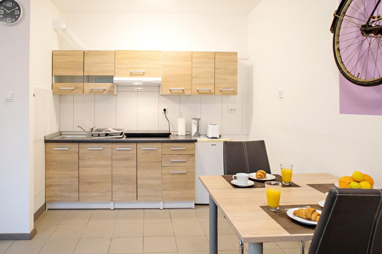 Sweet Apartments With Free Private Parking Ljubljana Kültér fotó